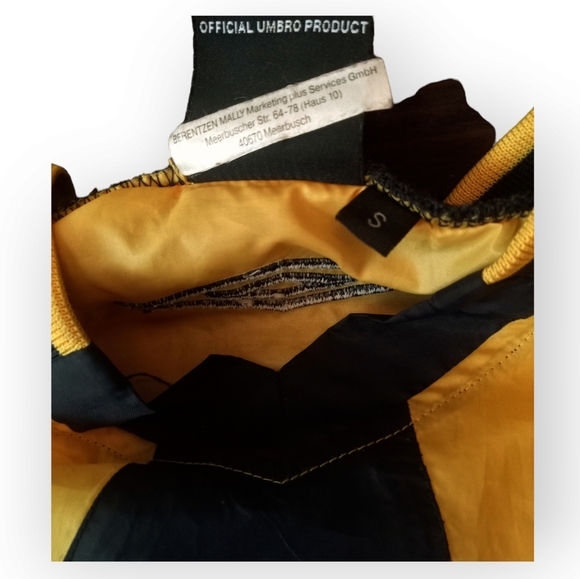 Men's Vintage Umbro Jacket - Picture 4 of 8